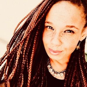 Meet your Posher, Maggie